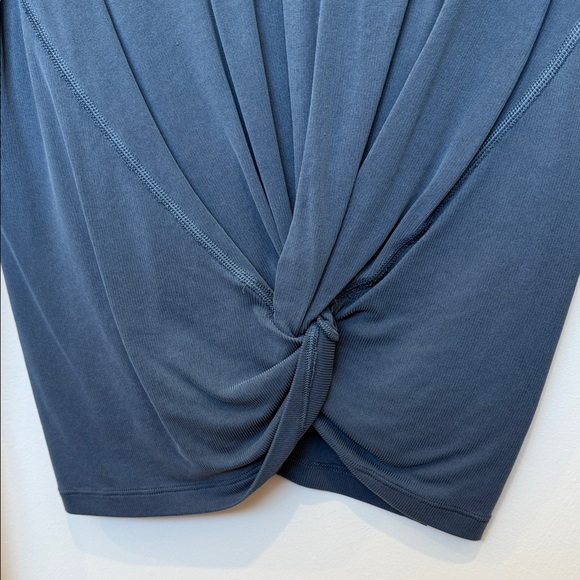 Lululemon Athletica Deep Blue Twist Front Long Sleeve Top - Picture 2 of 3